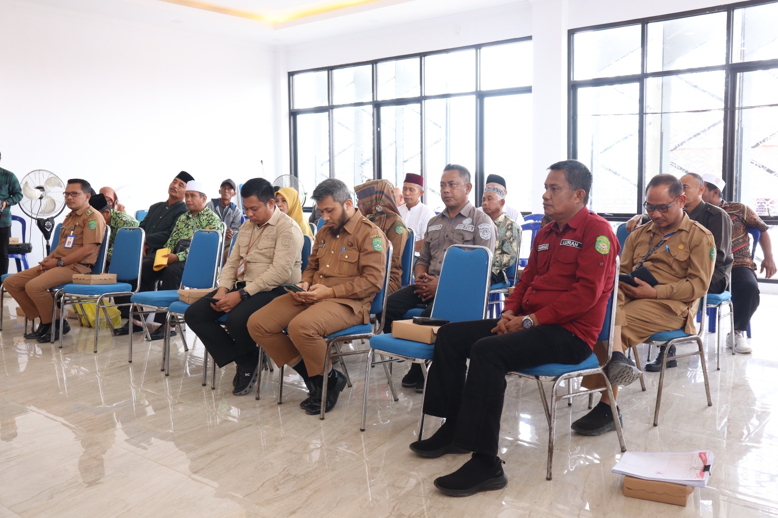 RAPAT KOORDINASI MUSYAWARAH TENTANG UNIT PENGELOLA ZAKAT (UPZ) KECAMATAN SAMBOJA DAN PEMBENTUKAN PANITIA
